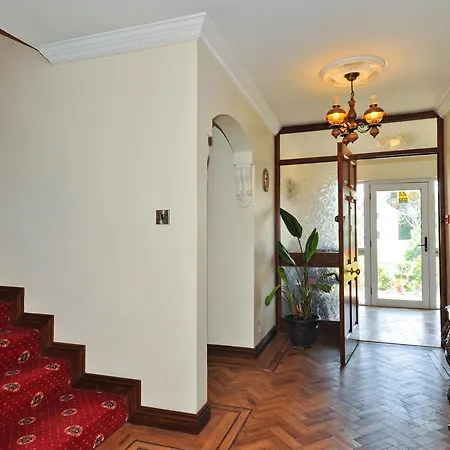 Marian Bed & Breakfast 4*